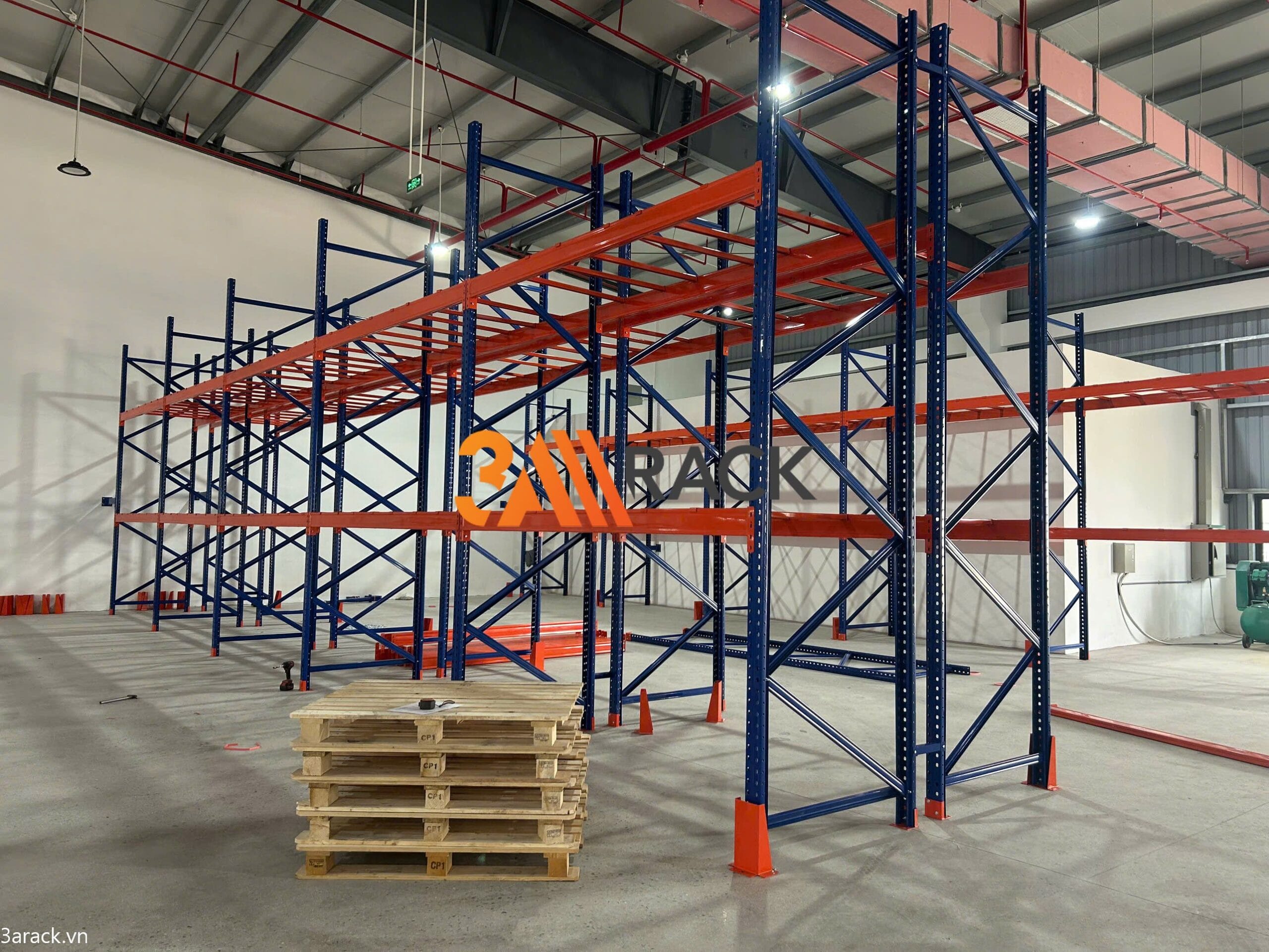 kích thước kệ công nghiệp pallet