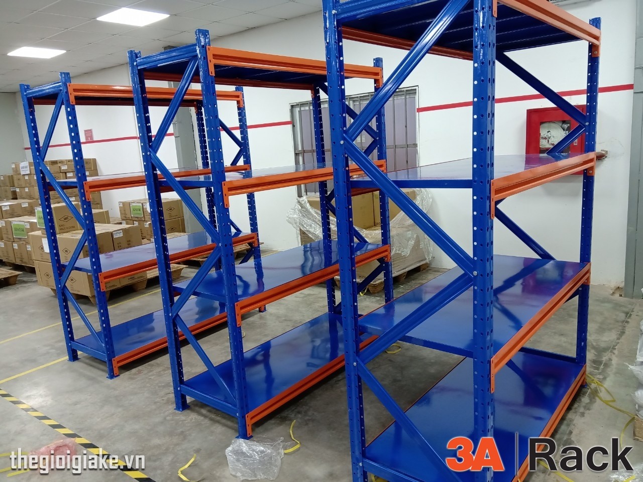 kệ trung tải 300kg
