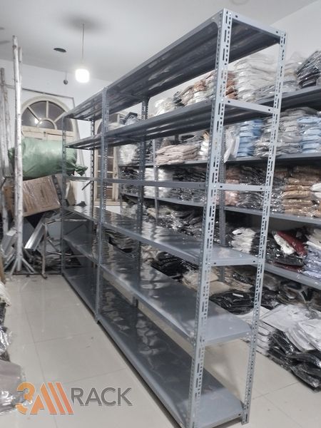 Kệ sắt giá rẻ tại Hà Đông - Giải pháp lưu trữ thông minh, tiết kiệm cho mọi không gian