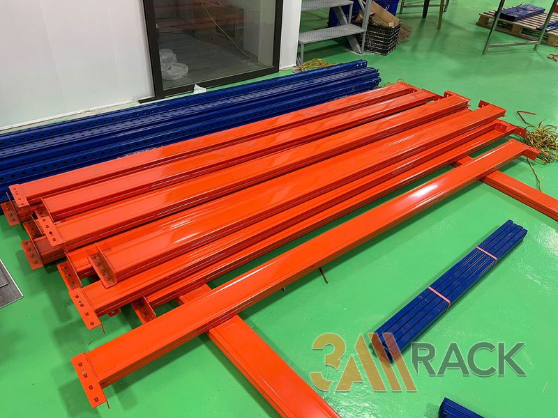 Kệ sắt kho hàng tải nặng tại Hưng Yên