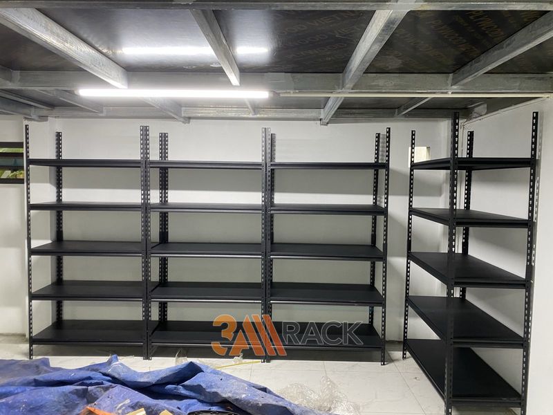 Kệ sắt V cài tại Hoàng Mai - Giá rẻ, bền đẹp, lắp đặt tận nơi